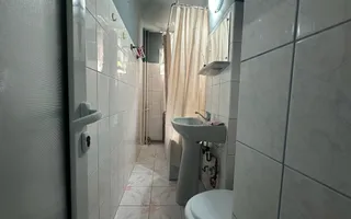 2 camere | centrala proprie | mobilat si utilat | zona excelenta | - Poză 11