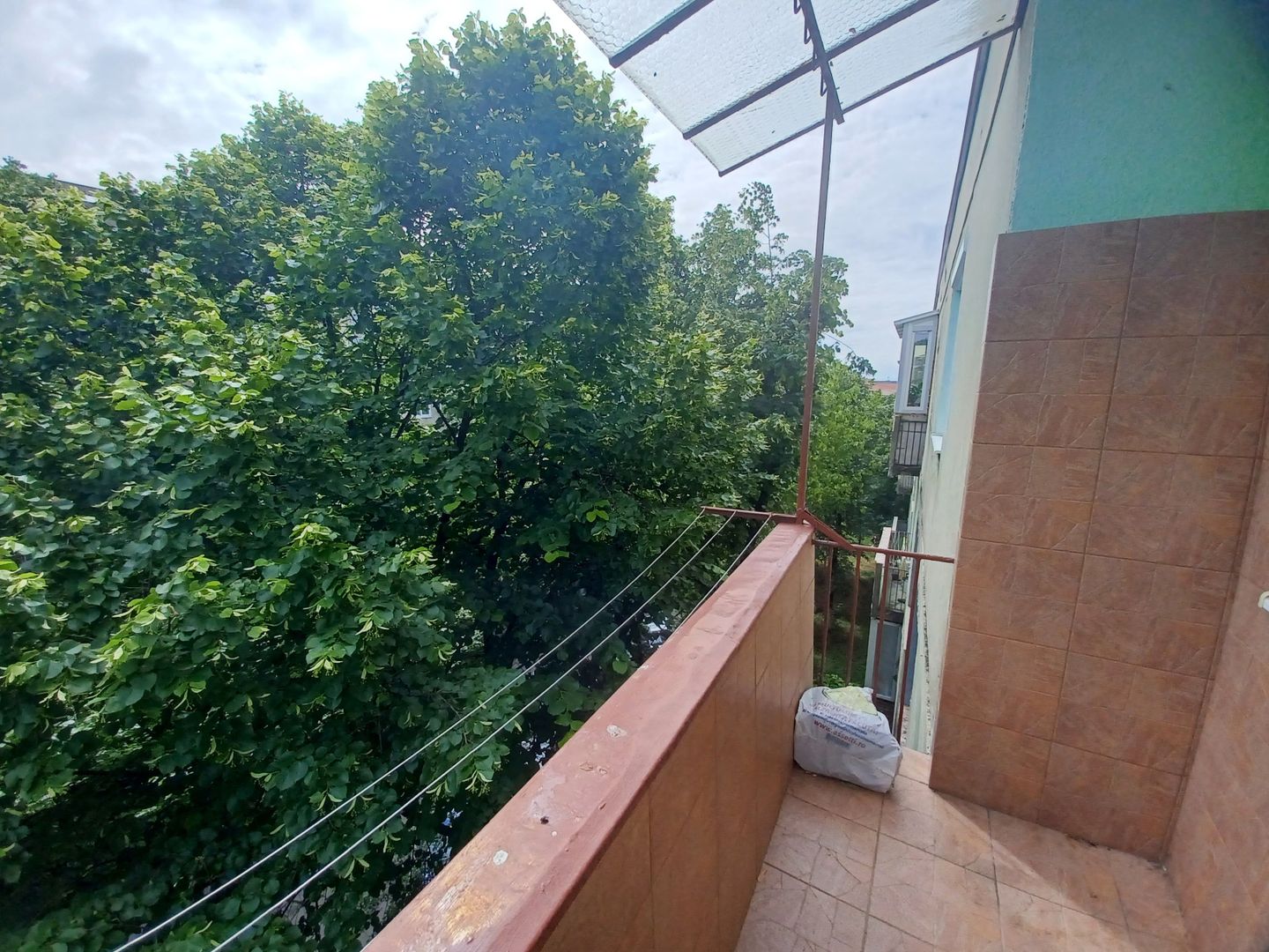 Apartament 2 cam, P-ța București. 65 000 E. Comision 0 - Poză 4