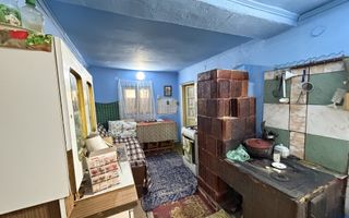 Casa Batraneasca la 8 km de Topoloveni - Poză 7