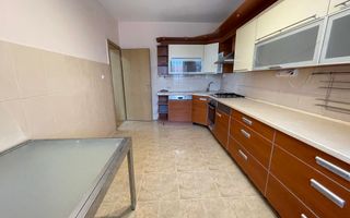 De vânzare casa individuală în zona Bucovina - Poză 2