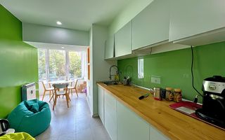 3 camere decomandat renovat etaj 2 an 1996 SU 86mp Decebal - Poză 1