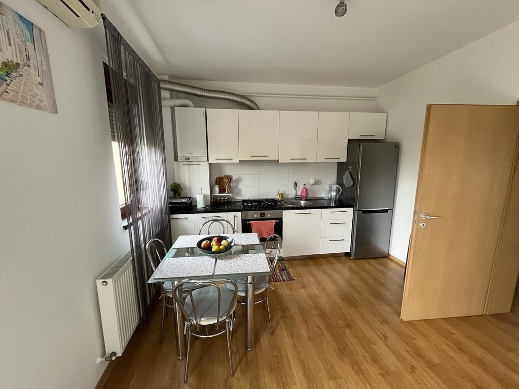 Apart bloc nou etaj 1, Complex -Judetean +loc parcare - Poză 15