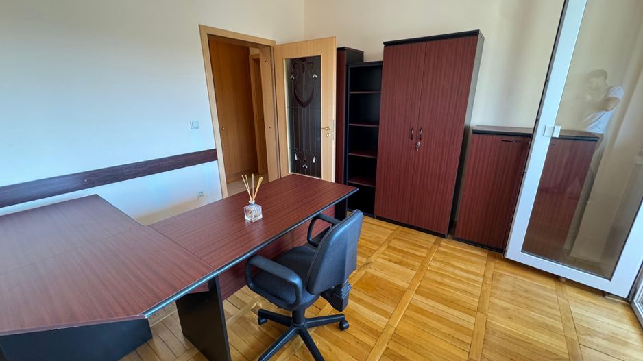 Apartament 4 Camere | Etajul 2 | Zona Circumvalatiunii | - Poză 8