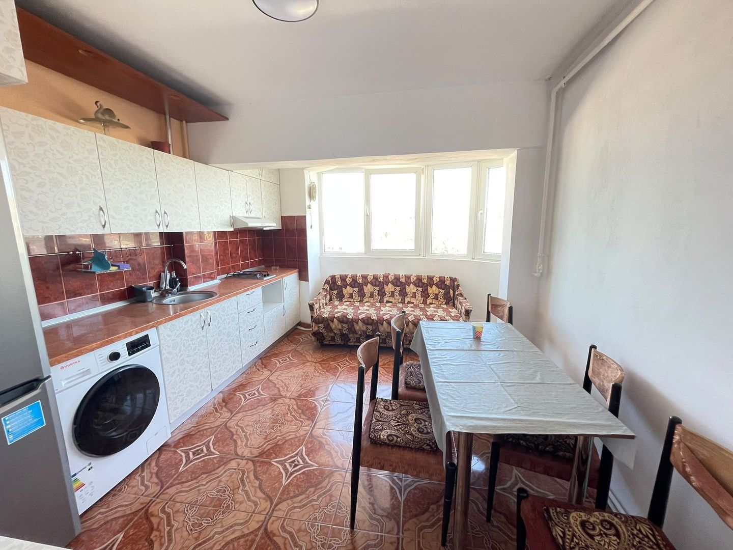 Apartament 2 Camere De Inchiriat | Decomandat | Marasti | 2 x Balcon - Poză 6