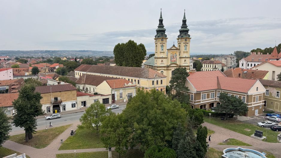 Apartament 4 camere cu vedere panoramică – Lugoj, etaj 6/10 - Poză 1