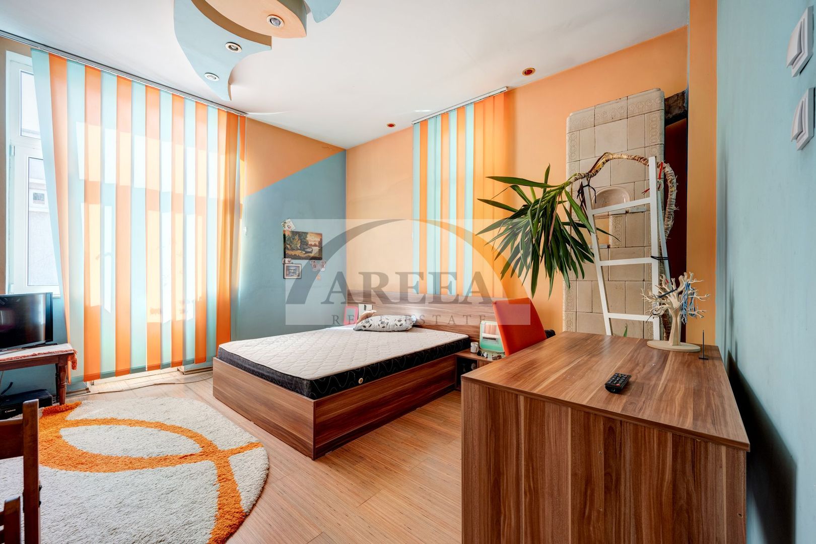 Proprietate in vila, etaj, partial renovat - Pasajul Unirii - 154 mp - Poză 12