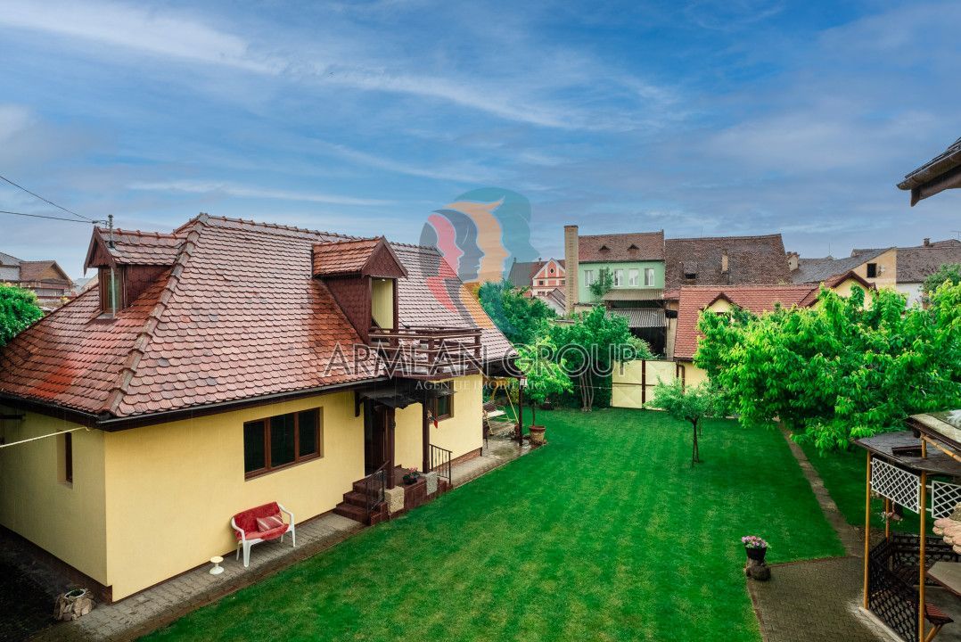 Casă în Centrul vechi Mediaș - Poză 17