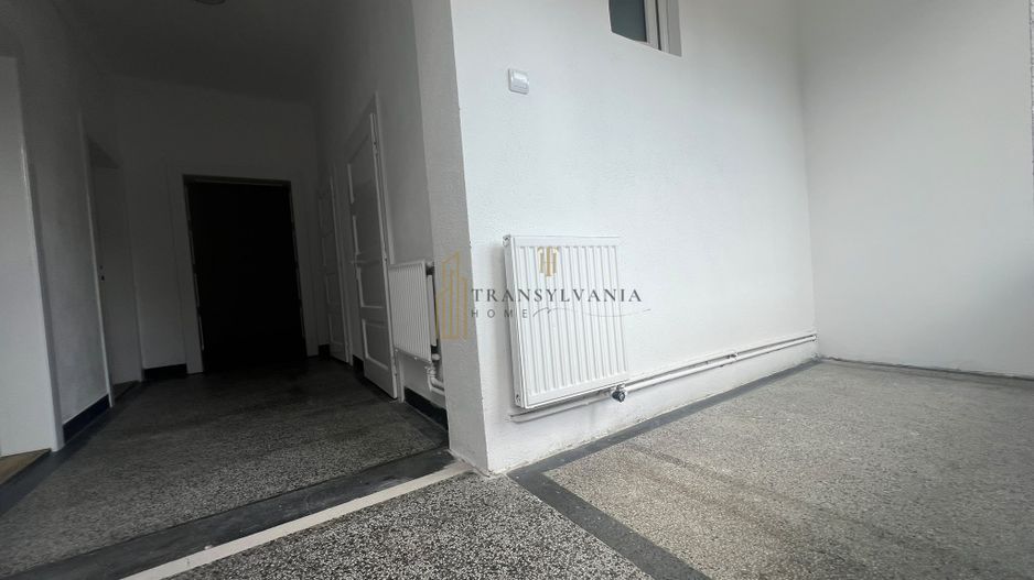 Casă individuală cu teren generos de 1.000 mp - Poză 14
