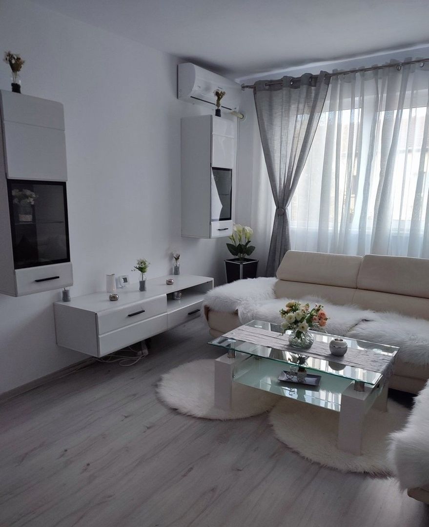 Apartament 3 camere, 60 mp, Spitalul Județean – renovat, COMISION 0% - Poză 1