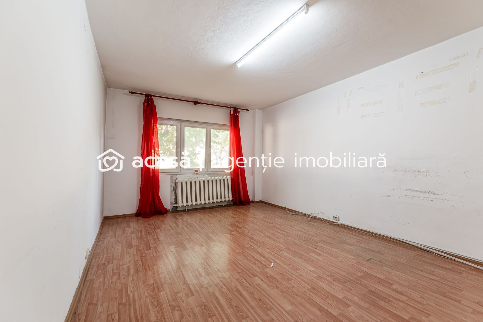 Apartament 2 camere, decomandat | Str Banul Maracine - Poză 1