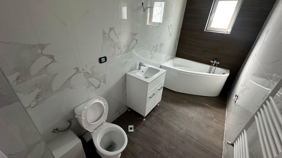 AP. 3 CAMERE - GRADINA PROPRIE 100MP, LOC PARCARE INCLUS, COMISION 0% - Poză 9