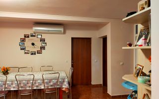 Casa cu 3 apartamente în Dumbravita aproape de pădure - Poză 2