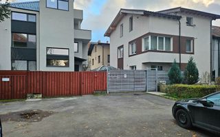 Oportunitate - Apartament cu trei camere in vila, zona Tractorul 70 mp - Poză 23