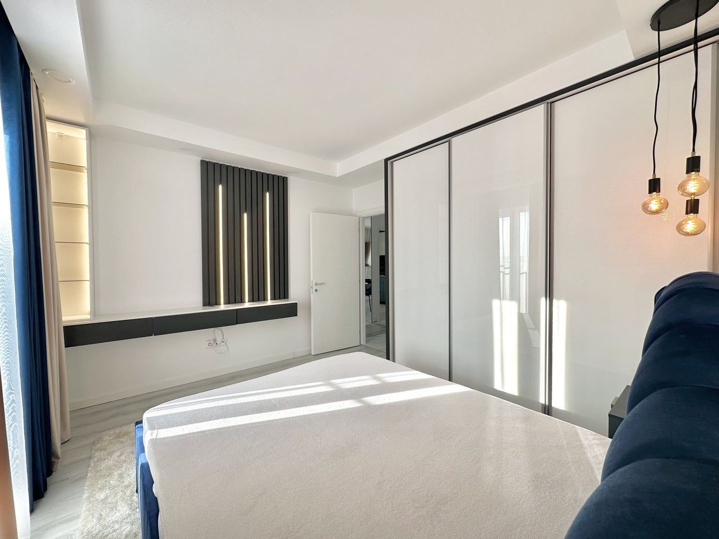 Apartament 3 camere de vanzare - Poză 3