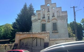 Casa modesta ,situată in Slimnic - Poză 3