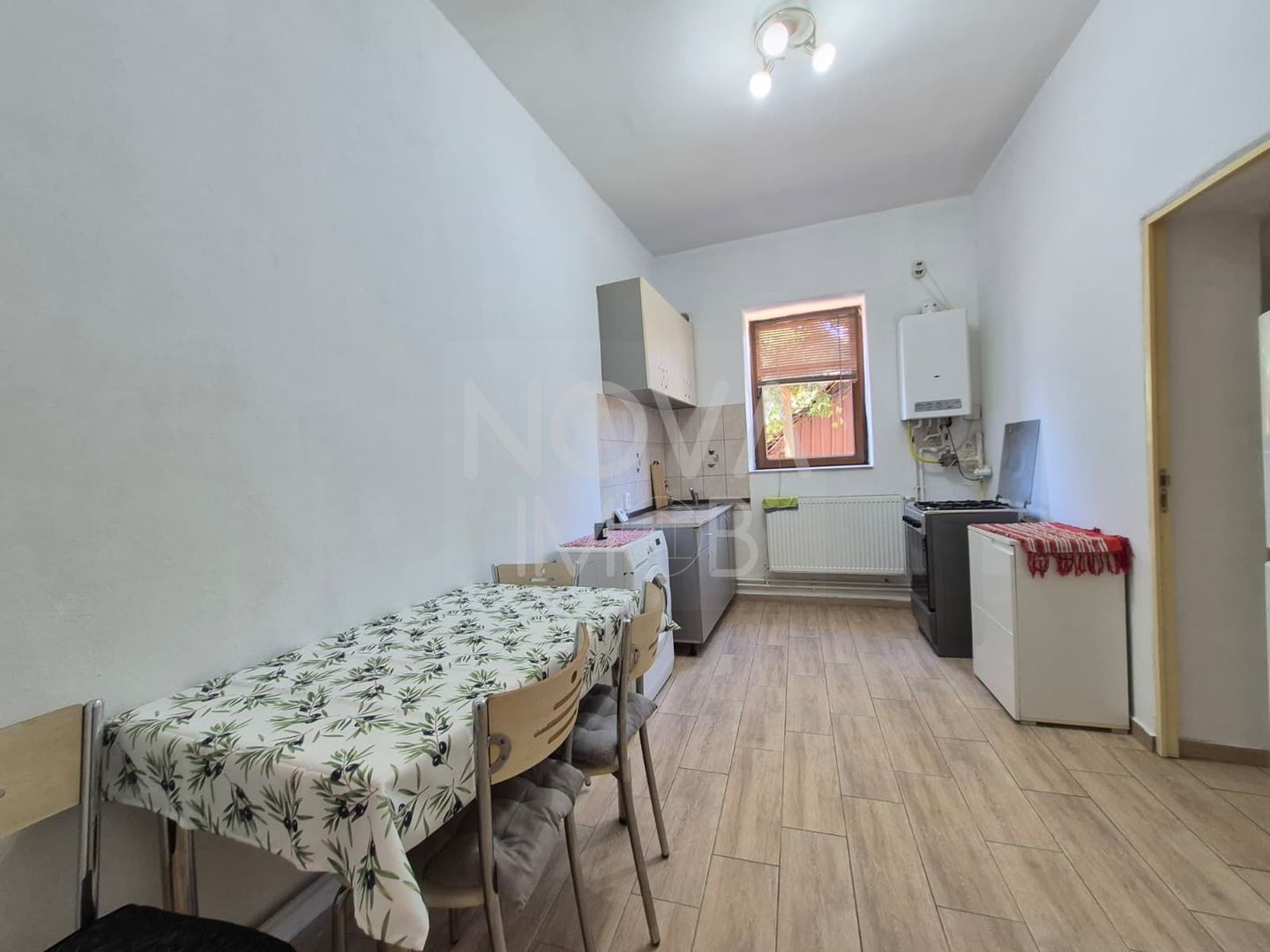 Apartament cu o camera la casa - Zona Milea - Poză 6