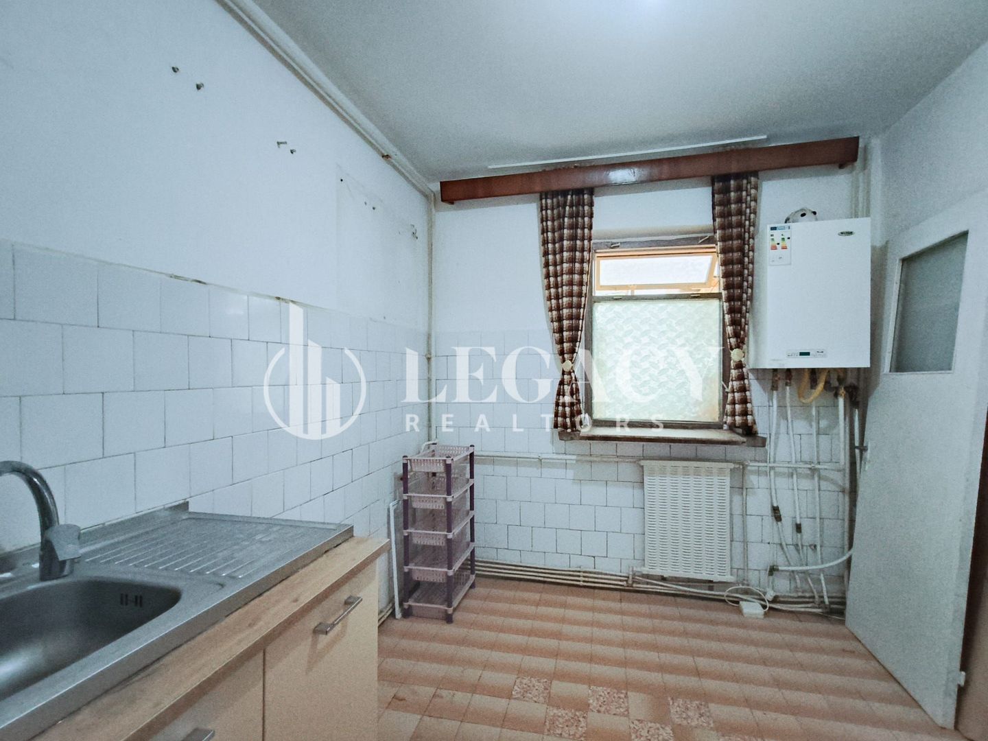3 camere, decomandat, str. Neculau nr. 8 Păcurari-Petru Poni - Poză 9