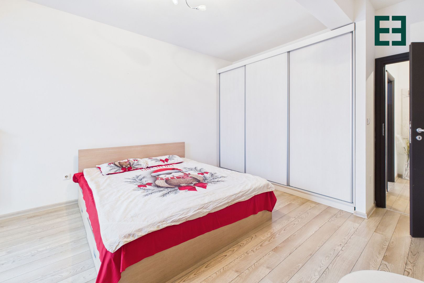 Apartament cu 2 camere și parcare acoperită etaj 1 Ared - Arad - Poză 12