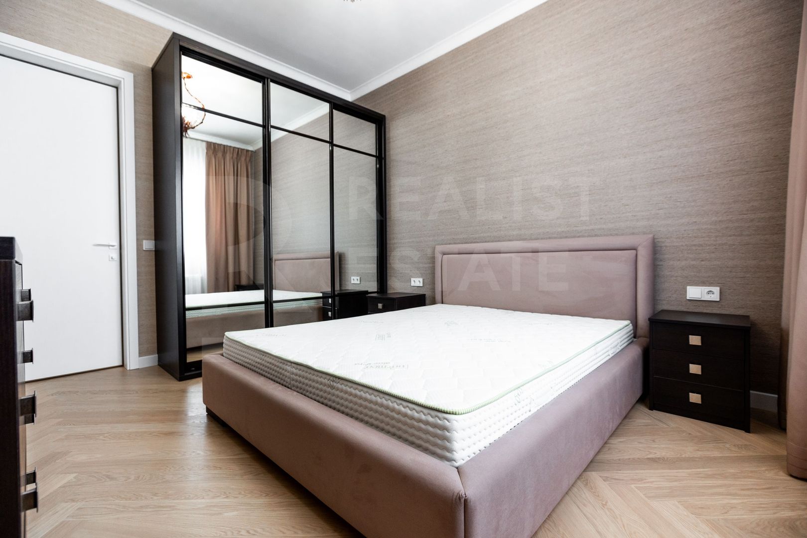 Chirie, apartament, 2 camere, str. București, Centru - Poză 7