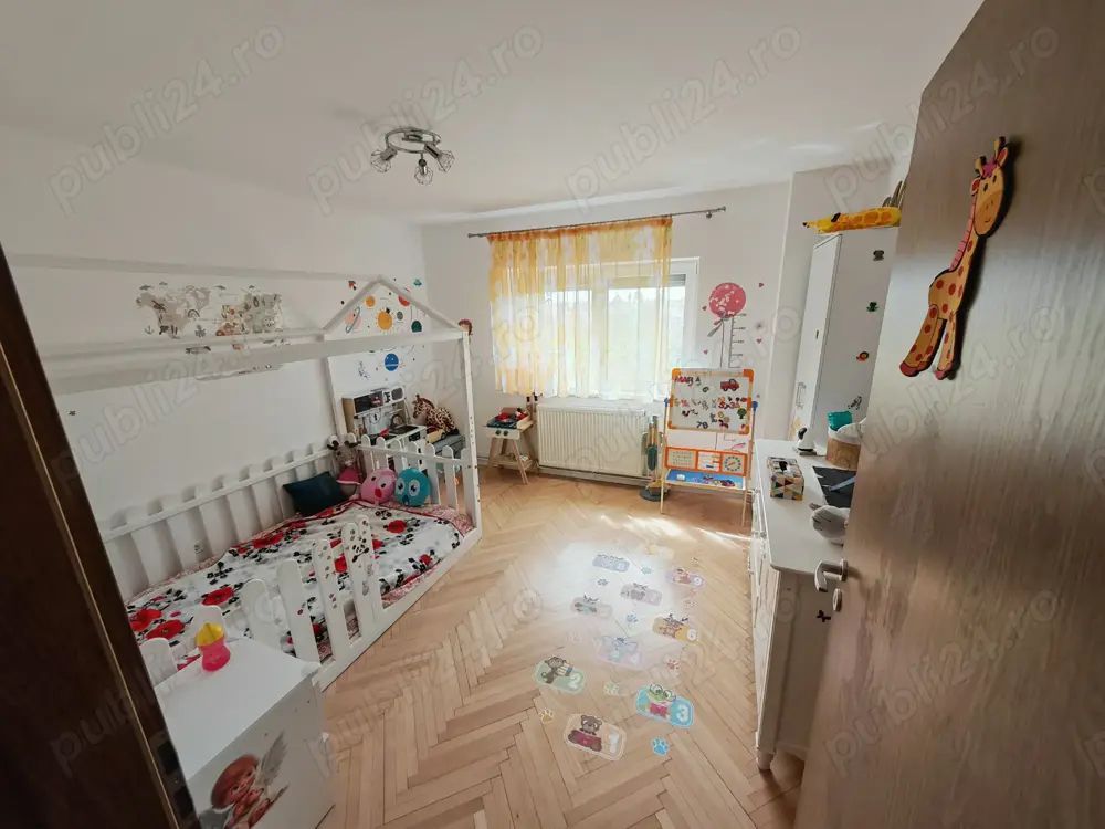Apartament 4 camere zona Steaua etaj 2 - Poză 8