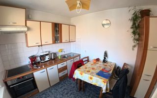 Două case în curte comună, 6 camere + 385 teren - zona semicentrală - Poză 3