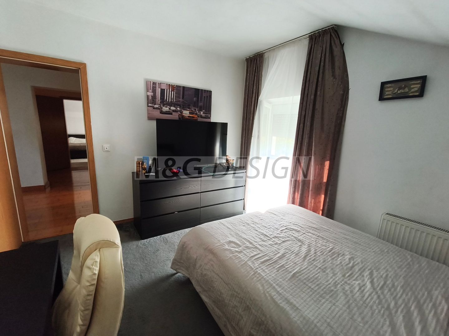 Casă individuală spațioasă cu garaj și curte generoasă – Ghiroda - Poză 28