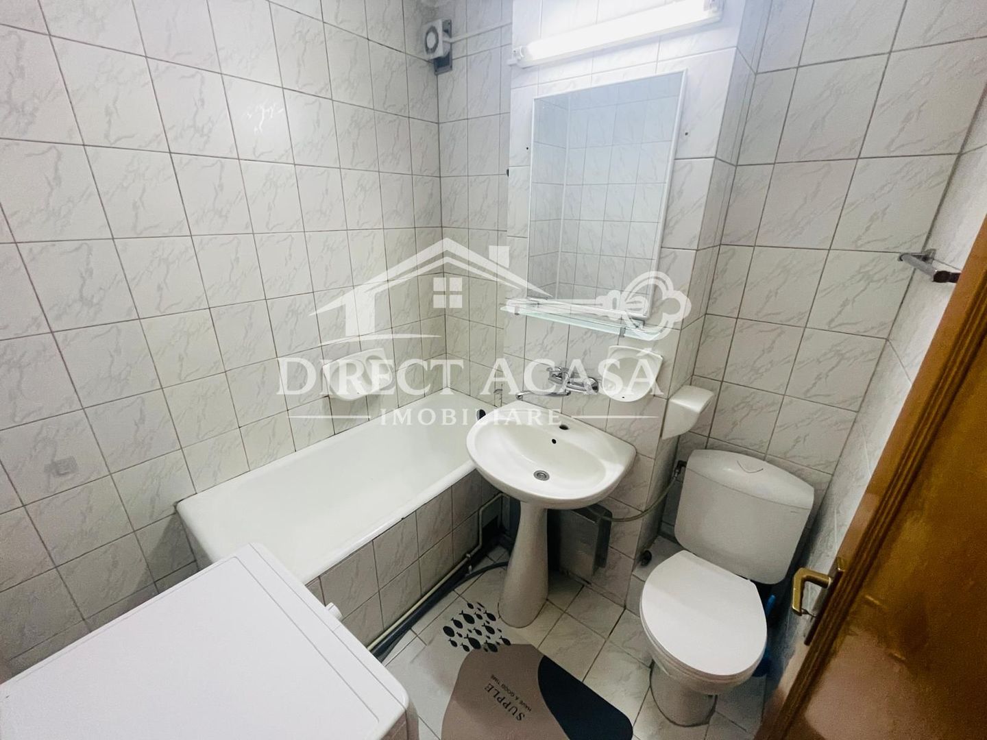 Apartament cu 3 camere de inchiriat-Central - Poză 5