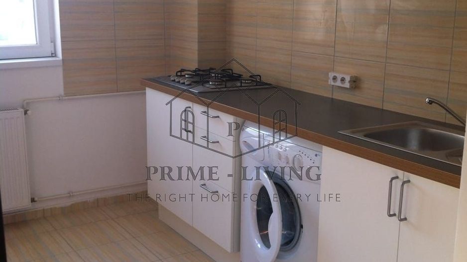 APARTAMENT CU 4 DORMITOARE LA VANZARE ZONA BASARABIA - Poză 2