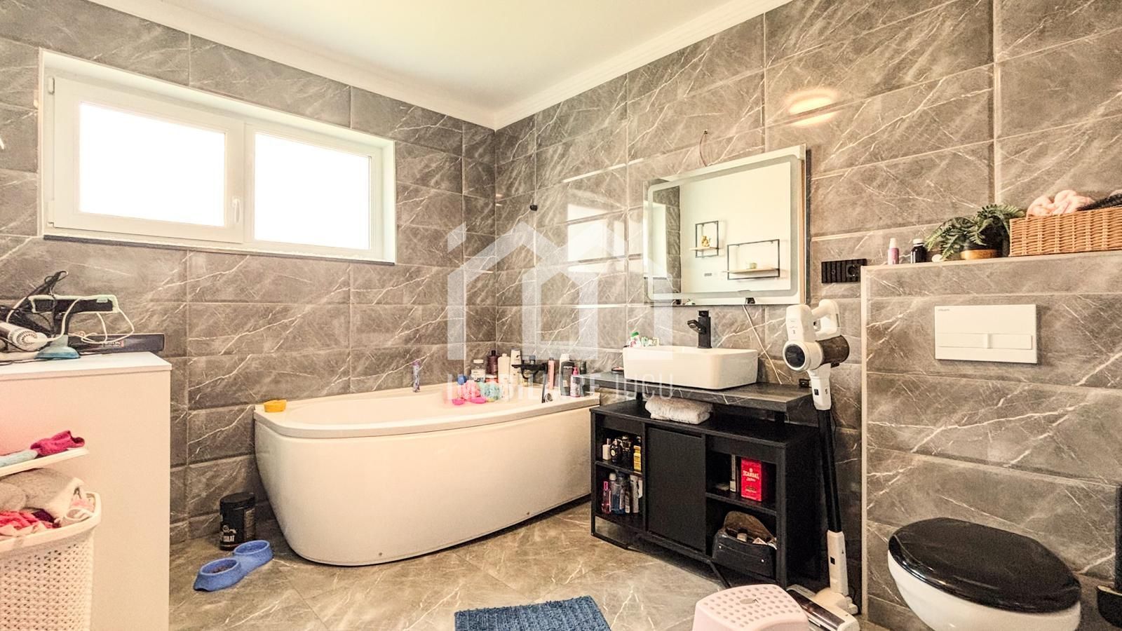 Casa individuala 5 camere, 120mp, Teren 400mp,  Zona Moliturii,  Jucu! - Poză 13