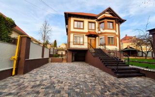 Chirie, casă, 2 nivele, 5 camere, strada  Anton Ablov, Telecentru - Poză 1