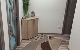 Apartament de vânzare - Poză 2