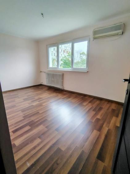 Apartament 3 camere de vanzare Apusului/Gorjului - Poză 3