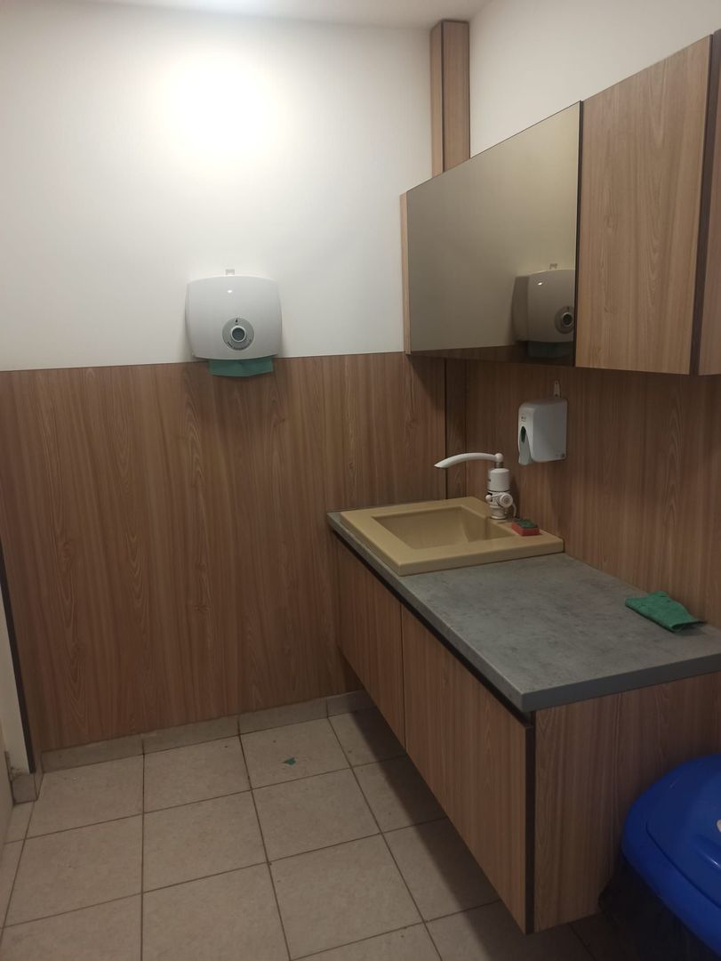 COMPLEX CU CASA DE LOCUIT  ZONA SANGEORGIU - Poză 8