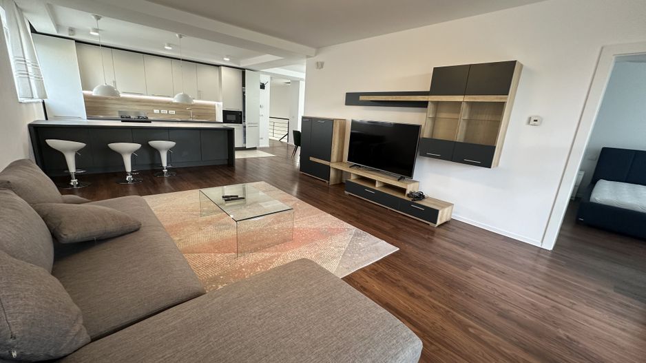 Apartament in vila cu curte-  Dumbravita - Poză 4