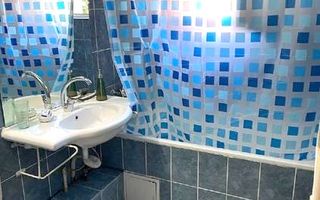 Apartament cu 3 camere decomandat, garaj si boxa, zona Piata Zorilor - Poză 6