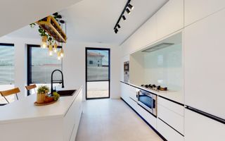 Vilă Modernă cu Finisaje High-End, aproape de București - Poză 4