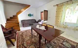 Casa de vanzare pretabila 2 familii, garaj, livada, comuna Pianu - Poză 29