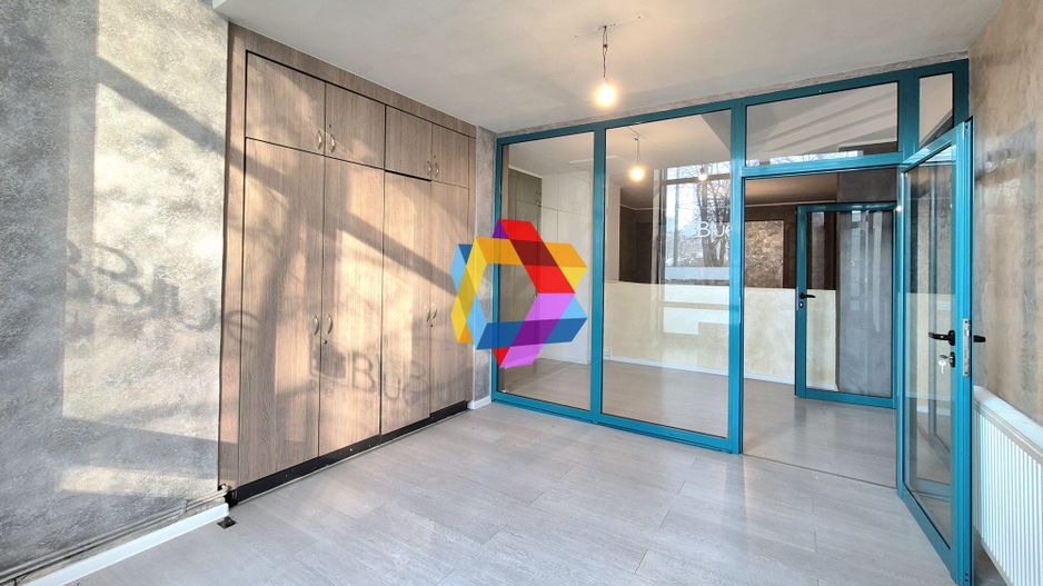 Spațiu comercial cu vad -  200 mp - Poză 3