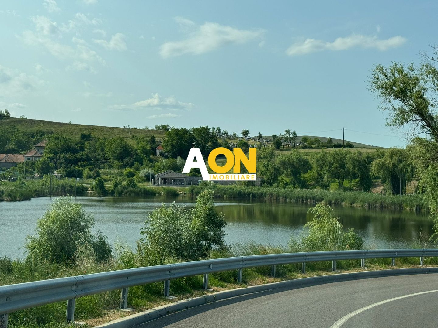 De vanzare 830mp teren intravilan, vedere exclusivista Lacul Chereteu - Poză 3