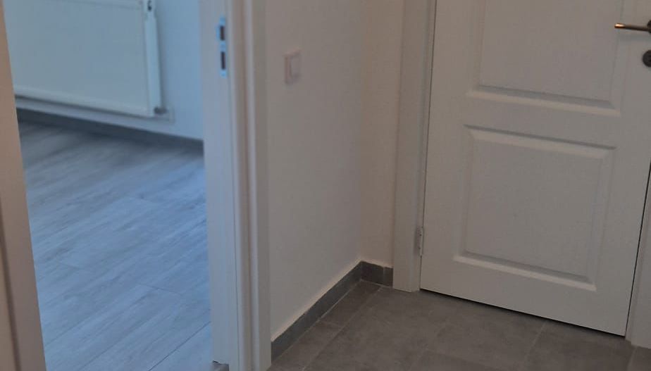 AP. 2 CAMERE DOMENII, NEMOBILAT, RENOVAT, METROU 5 MINUTE, COMISION 0% - Poză 9