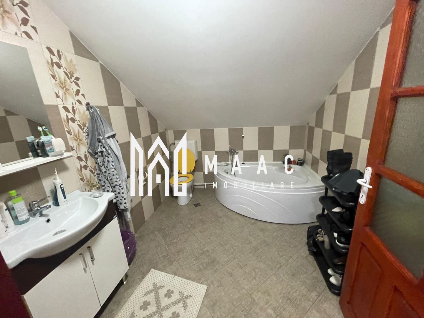 Casă individuală | 4 dormitoare | Garaj | 250 mp teren | Șelimbăr - Poză 9