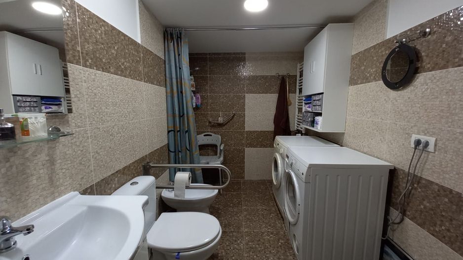 Apartament central la demisol înalt - Poză 16