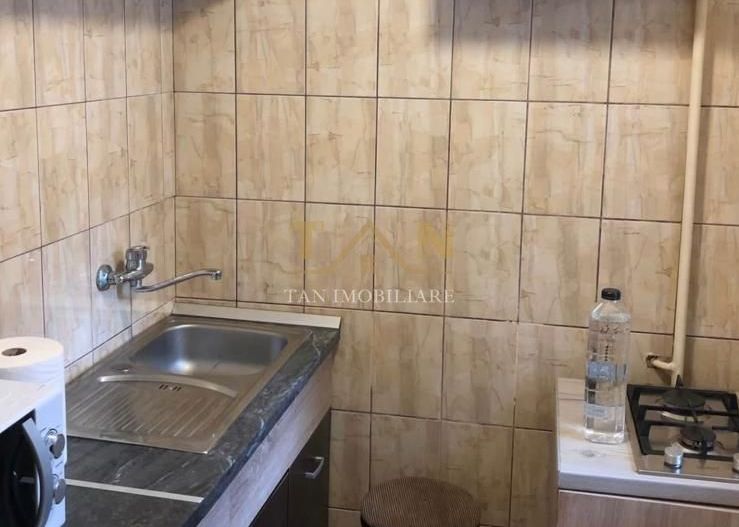 Garsoniera UMT de inchiriat 250€ - Poză 3