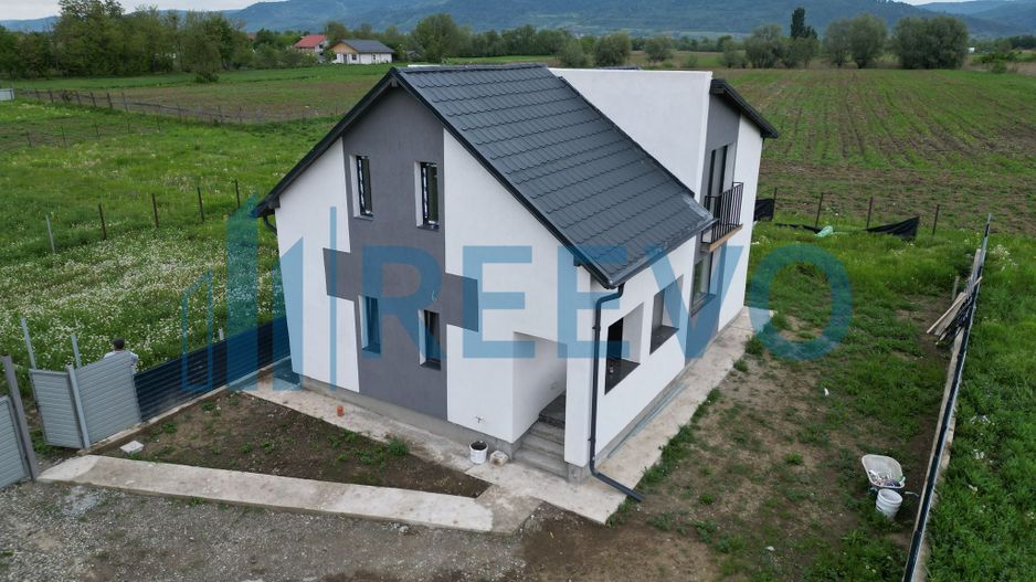 Casă/Vilă de vânzare Sat Siretu, Com. Letea Veche, Bacău - Poză 10