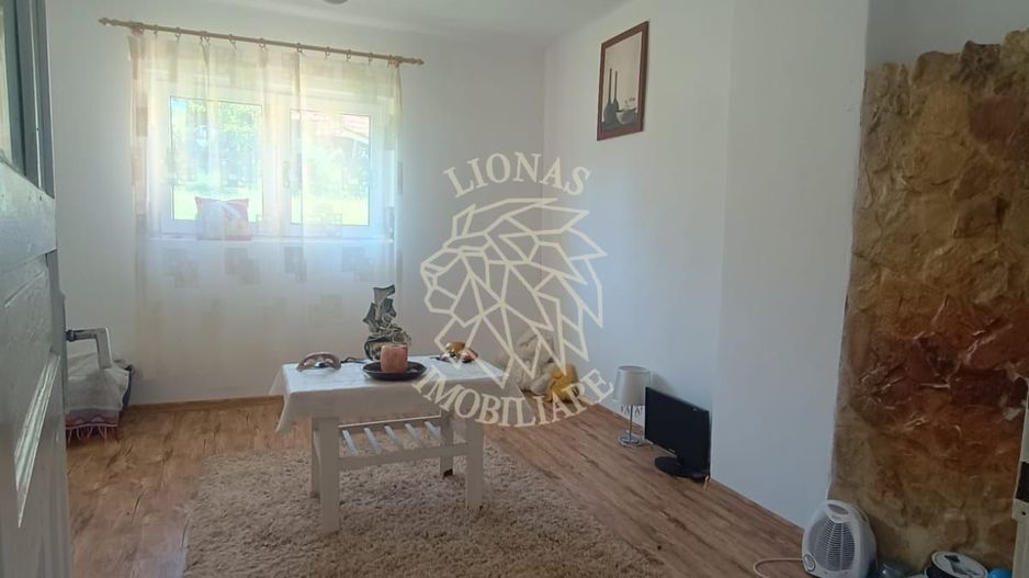 Casa 4 camere, 2 anexe-teren 43 ari cu livada-Feleac 26 km de Bistrita - Poză 4