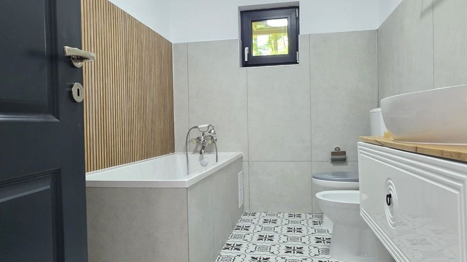 CASA individuala nouă, cu teren 650 mp, localitatea FEREȘTI - VASLUI; - Poză 6