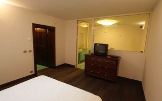 Apartament cu 3 camere de închiriat în zona P-ta Unirii - Poză 6