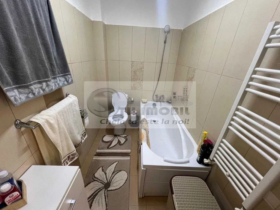 PACURARI - APARTAMENT CU 4 CAMERE 84 MP MOBILAT SI UTILAT ! - Poză 8