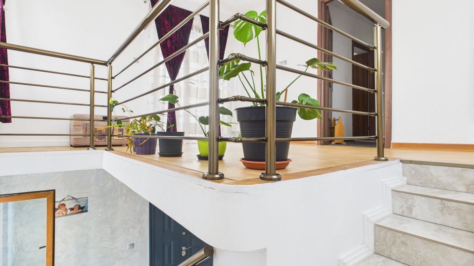 Vilă spațioasă cu 6 camere în Dumbrăvița - Poză 26