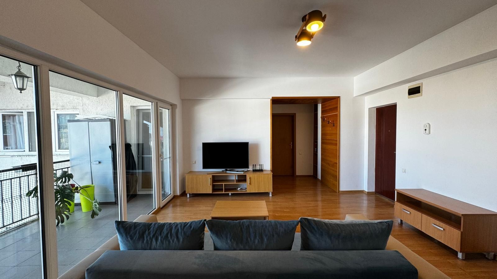 Apartament 2 CAM 60MP Central Parcare subterana - Poză 1